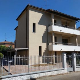 Via Strucchi – Reggio Emilia